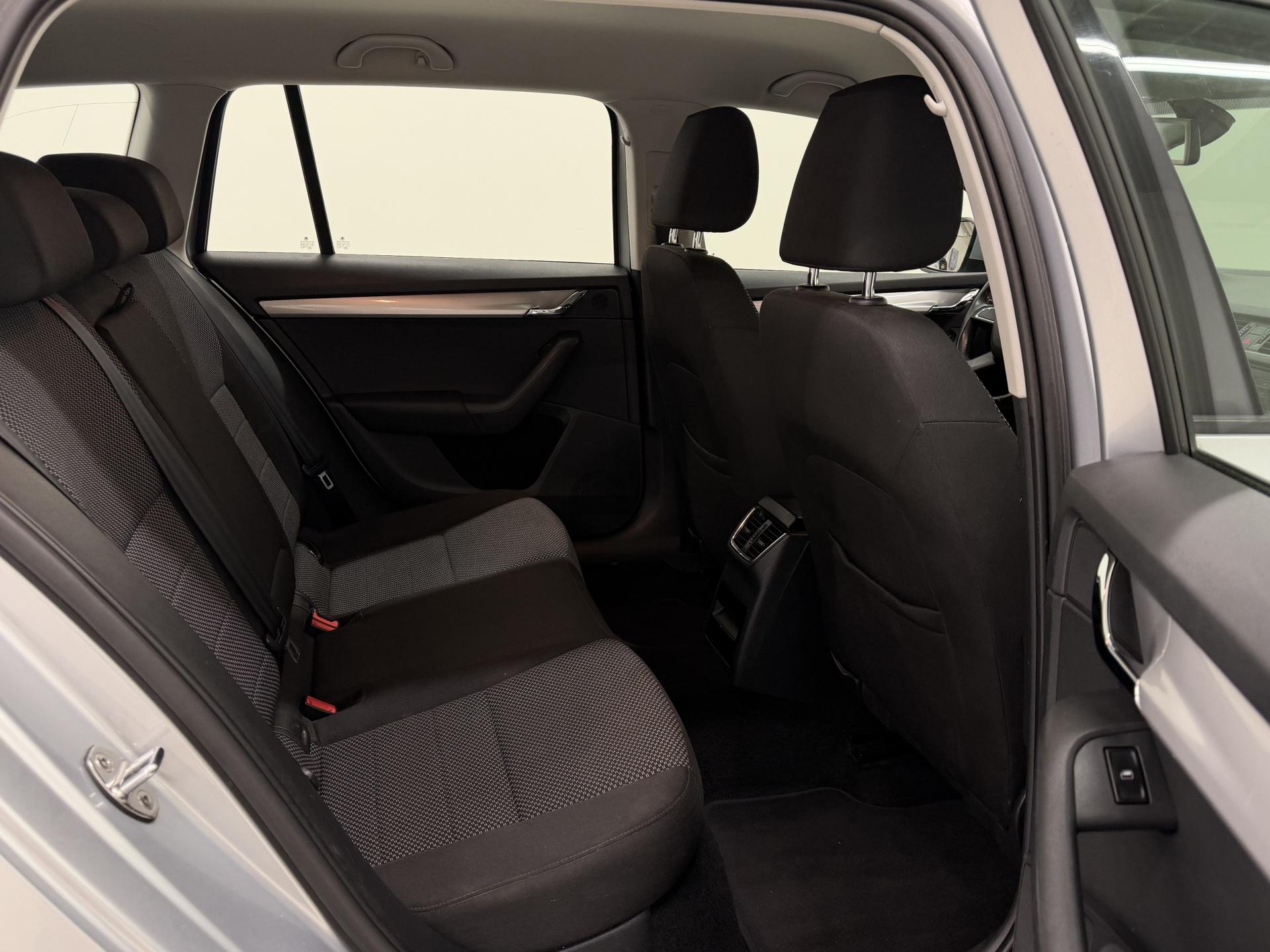 nettiauto-img-6554fbadc040fb1f8b0f4b71
