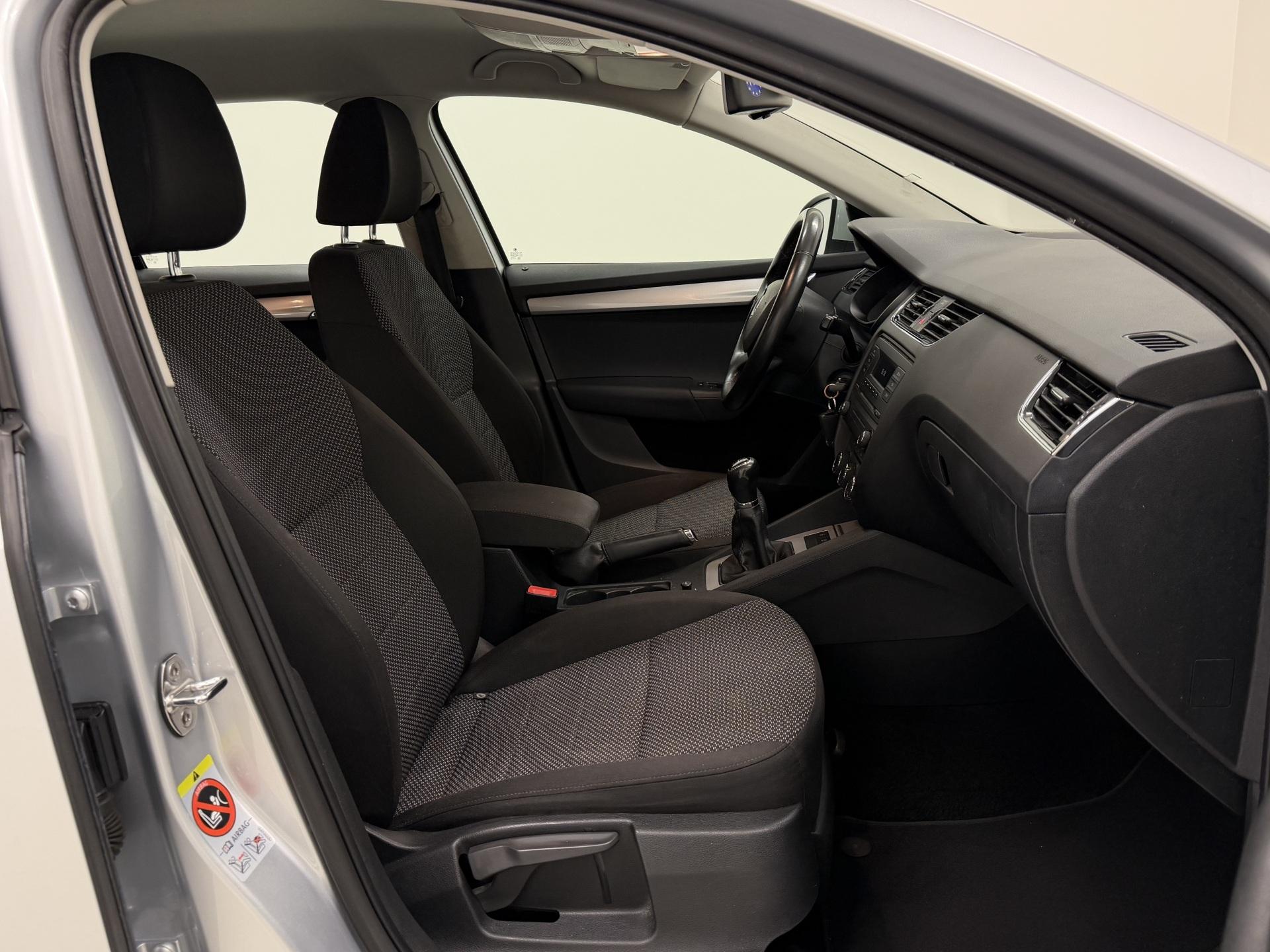 nettiauto-img-8c61989ccf21d7dd99c0ddbd