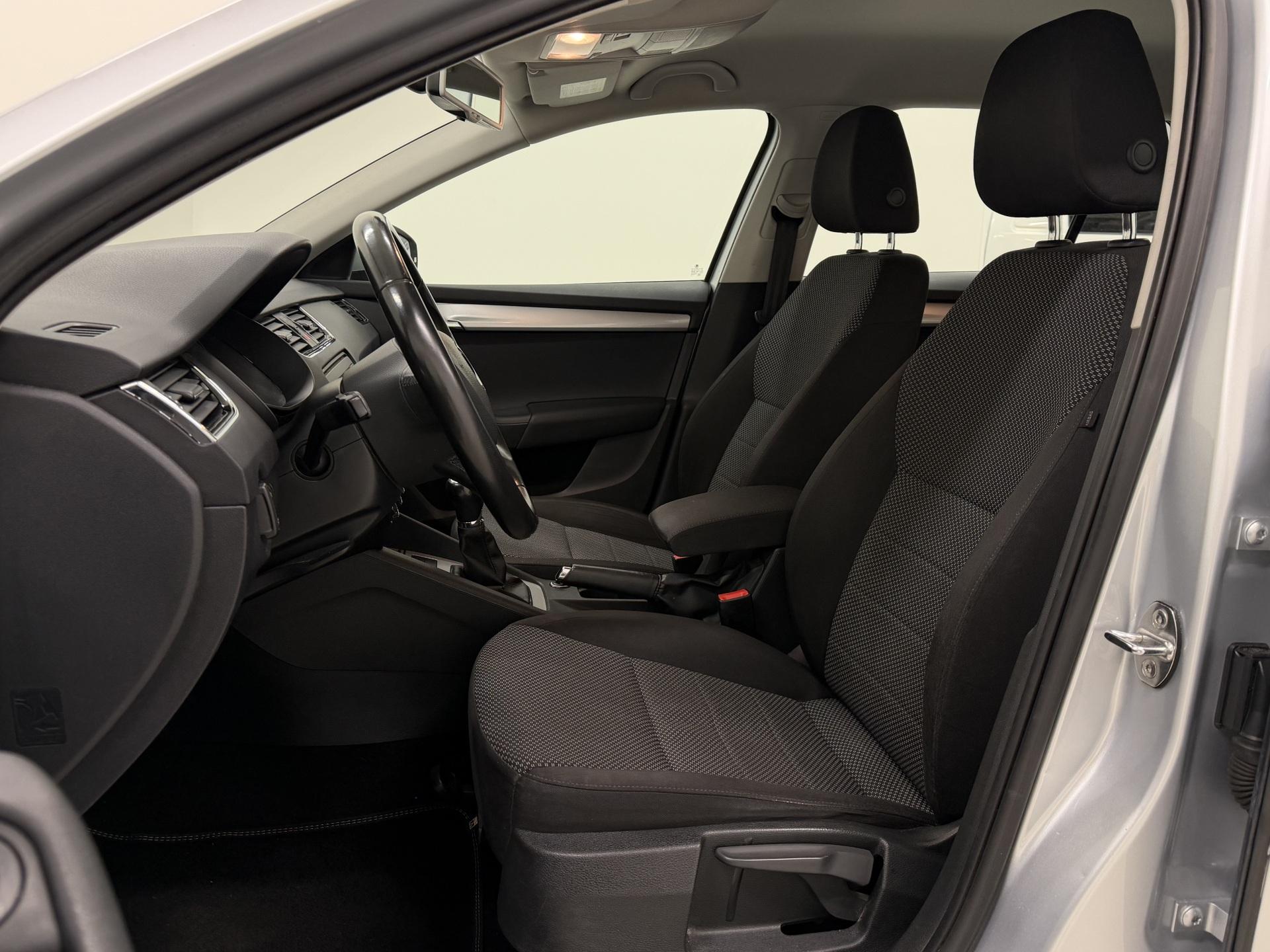 nettiauto-img-436cf70a1f0f81ffddd3455b