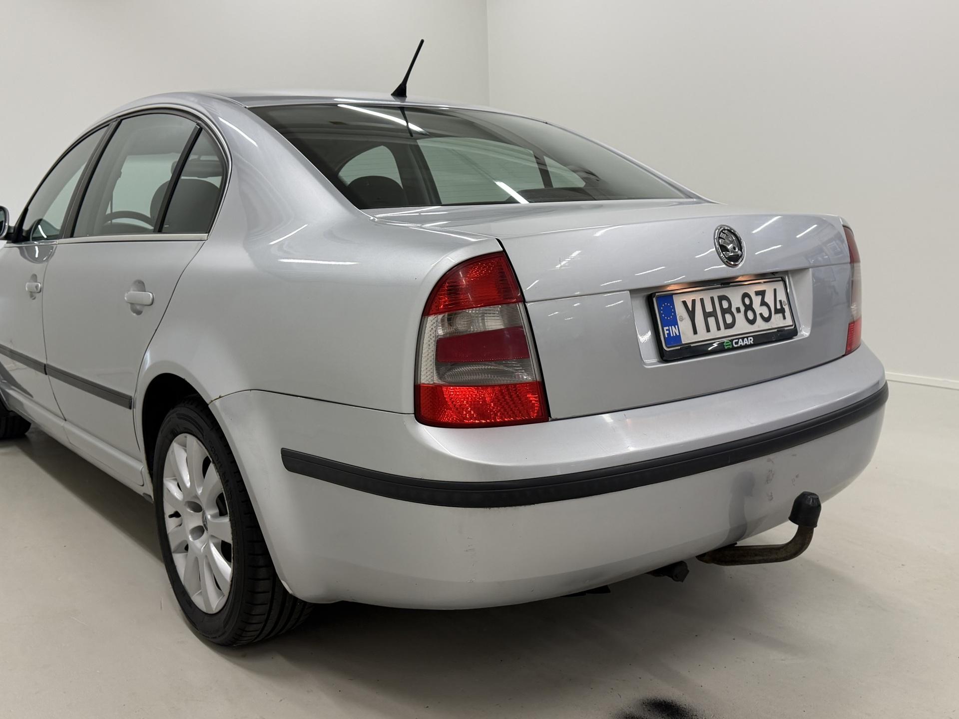 nettiauto-img-e99b37ccd1c77598ab50aae9