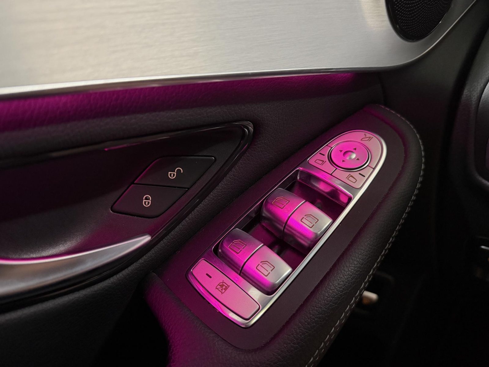 nettiauto-img-70de7f46fffb5bc556a3667c