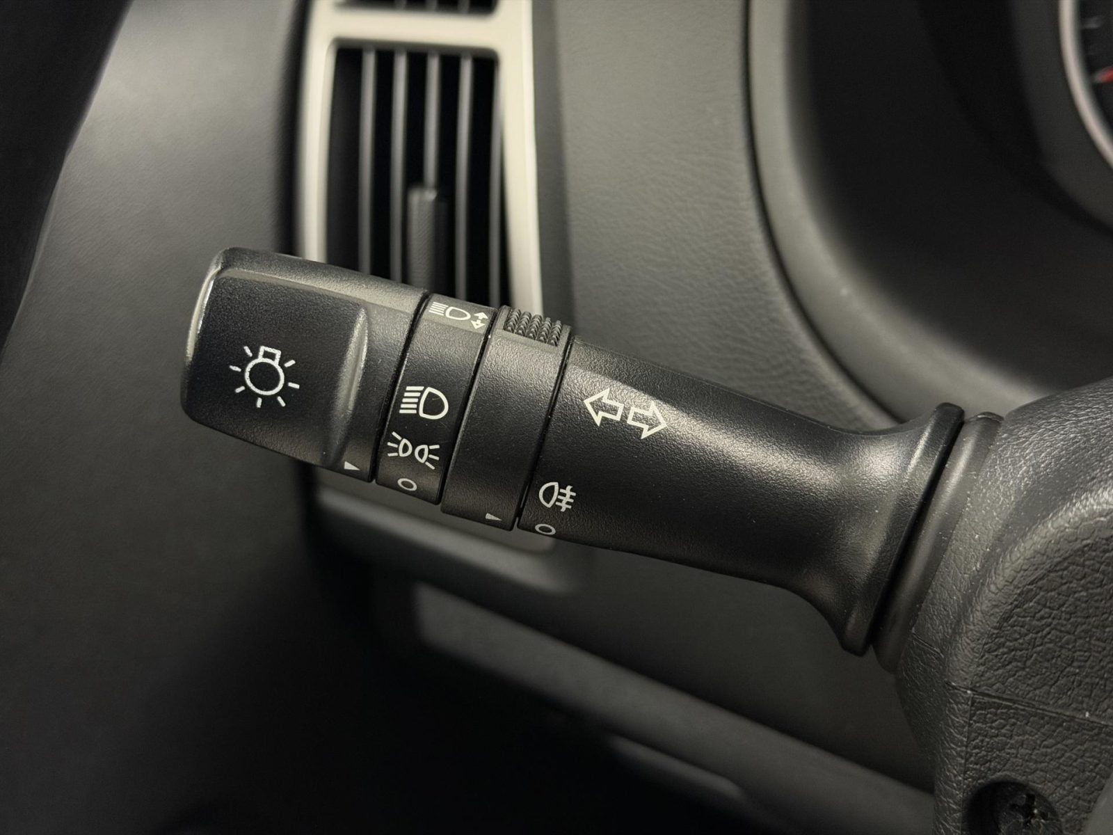 nettiauto-img-dce203db1773b8f80253fc62