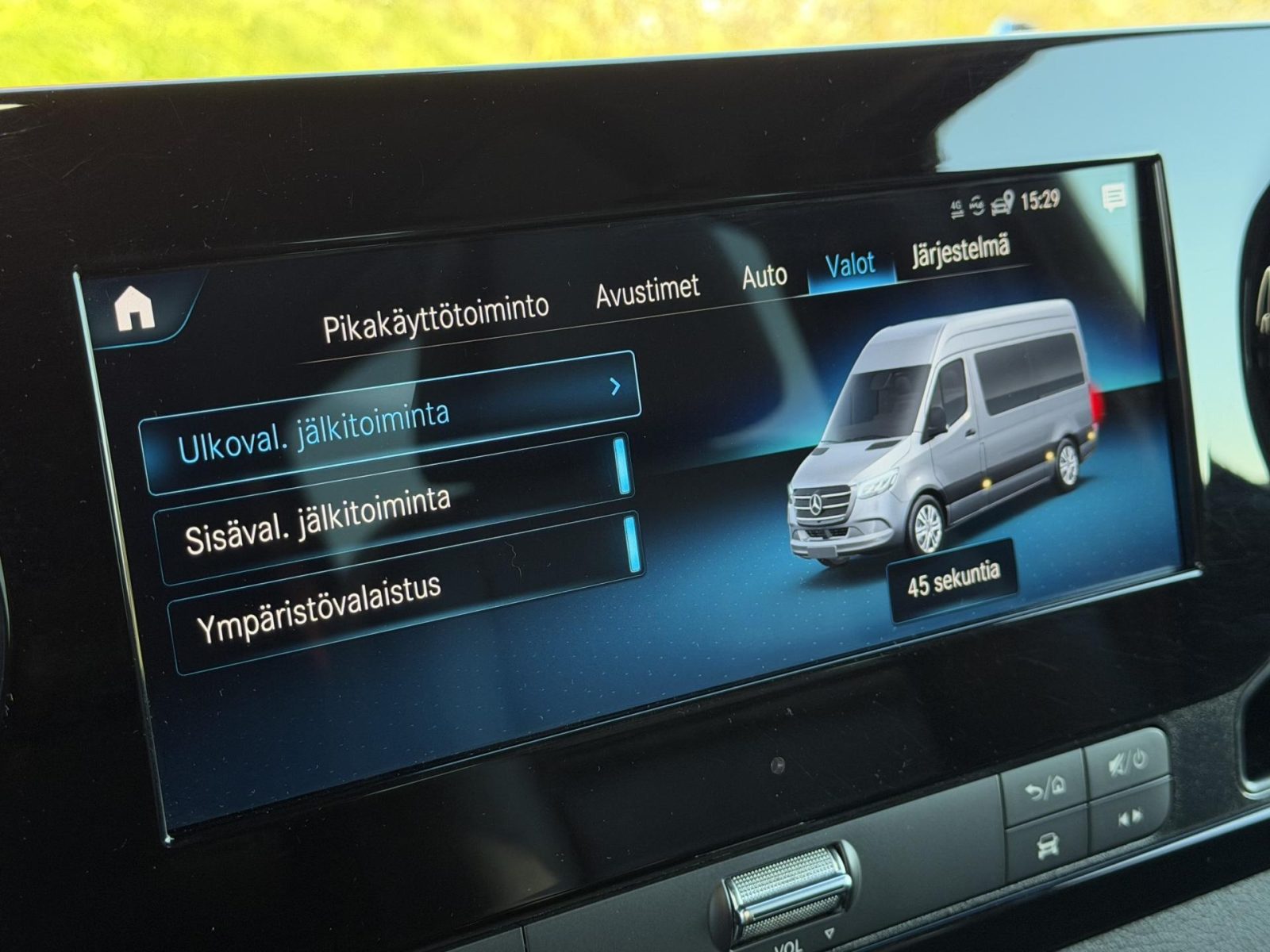 nettiauto-img-55edd5e0ea40a6a22560e428