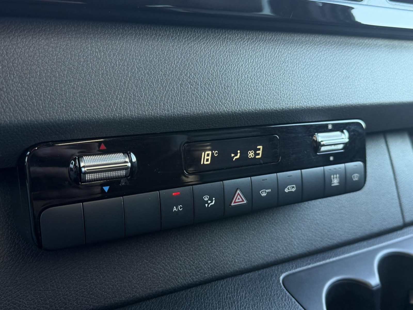 nettiauto-img-657dce875e46b9c0f7457bda