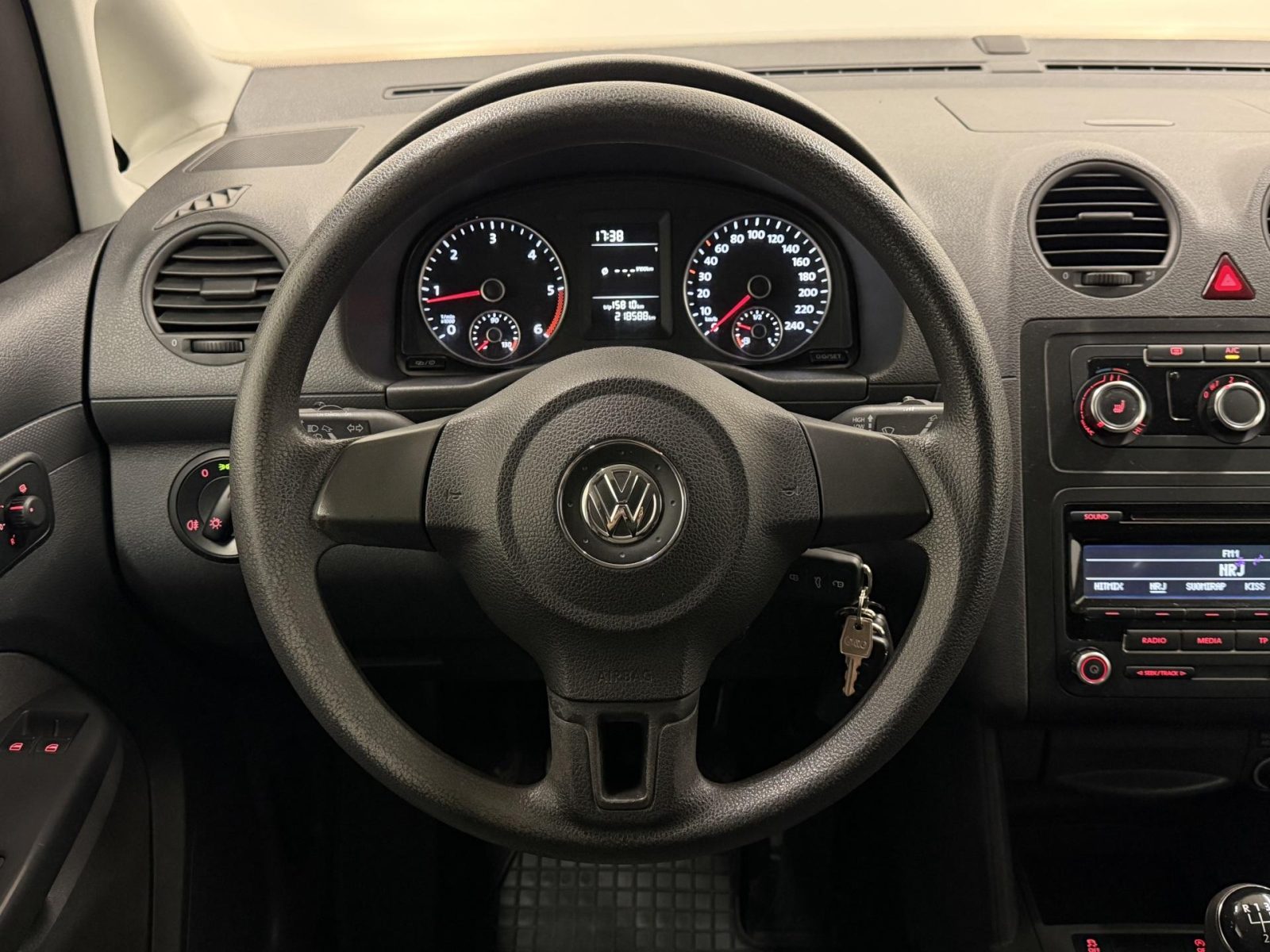 nettiauto-img-982ae76f80dd24fdd52003e8