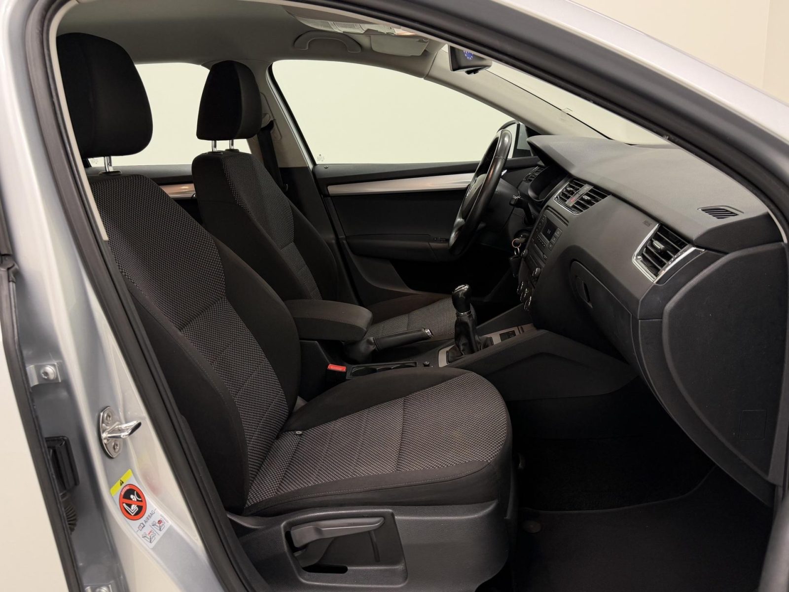 nettiauto-img-8c61989ccf21d7dd99c0ddbd