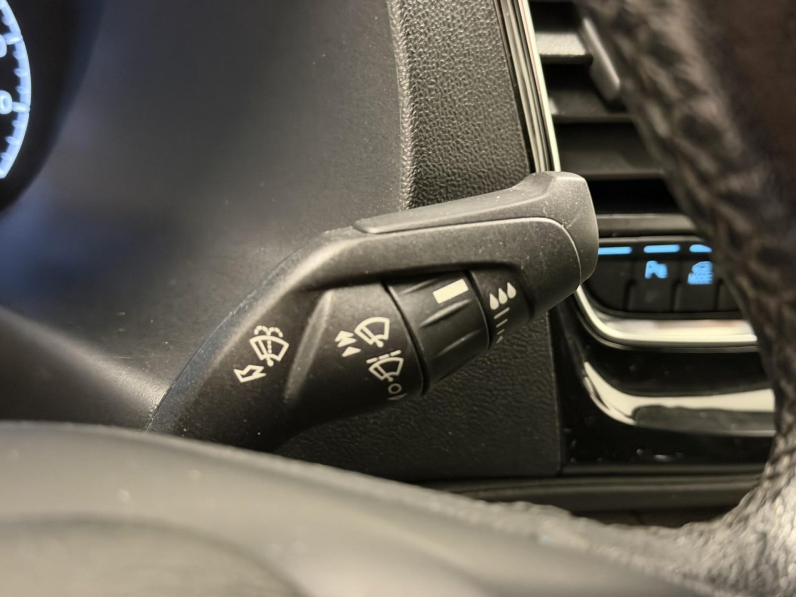 nettiauto-img-edd8b493a127f7c04b6e0c8e