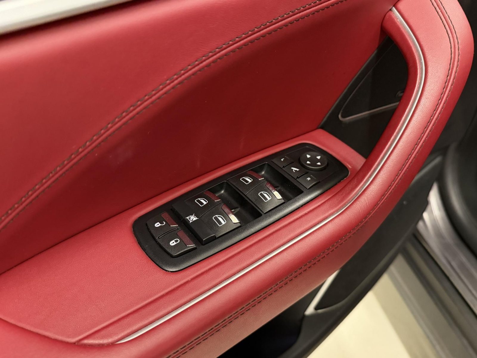 nettiauto-img-e04e6c666af38925aac0dc3b