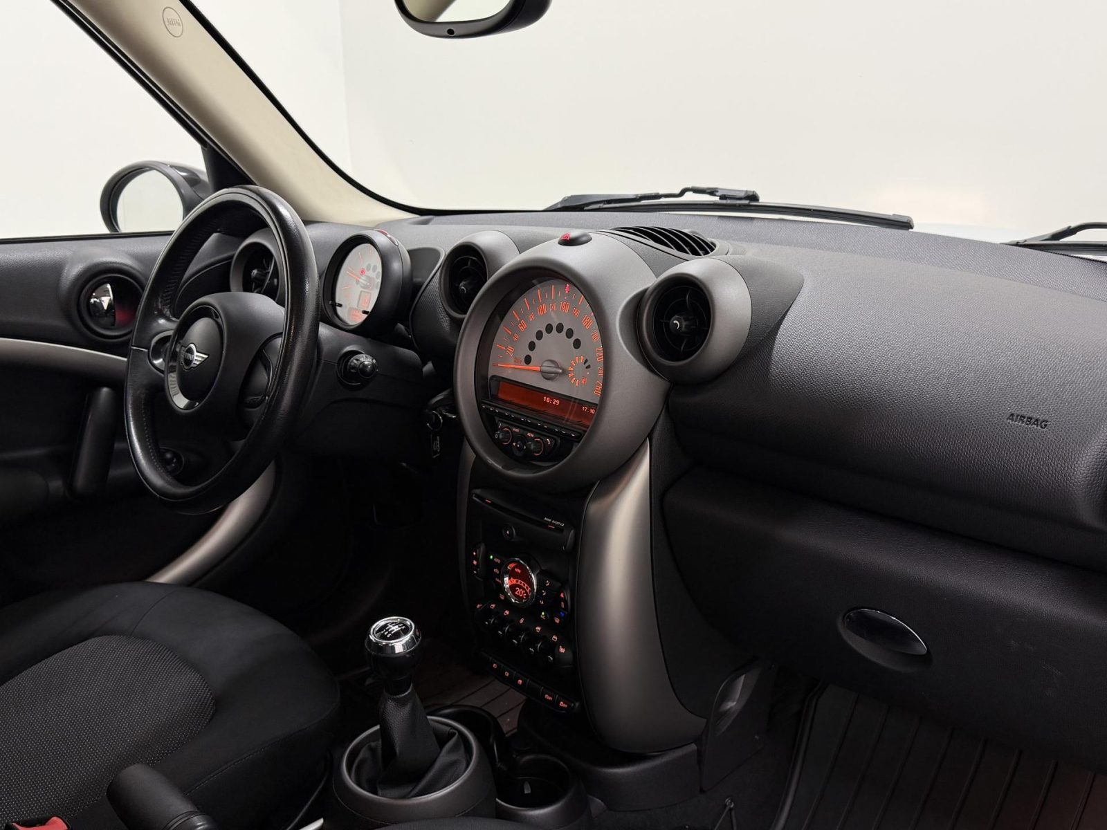 nettiauto-img-84fc7d08ed4e1ea897ba3724